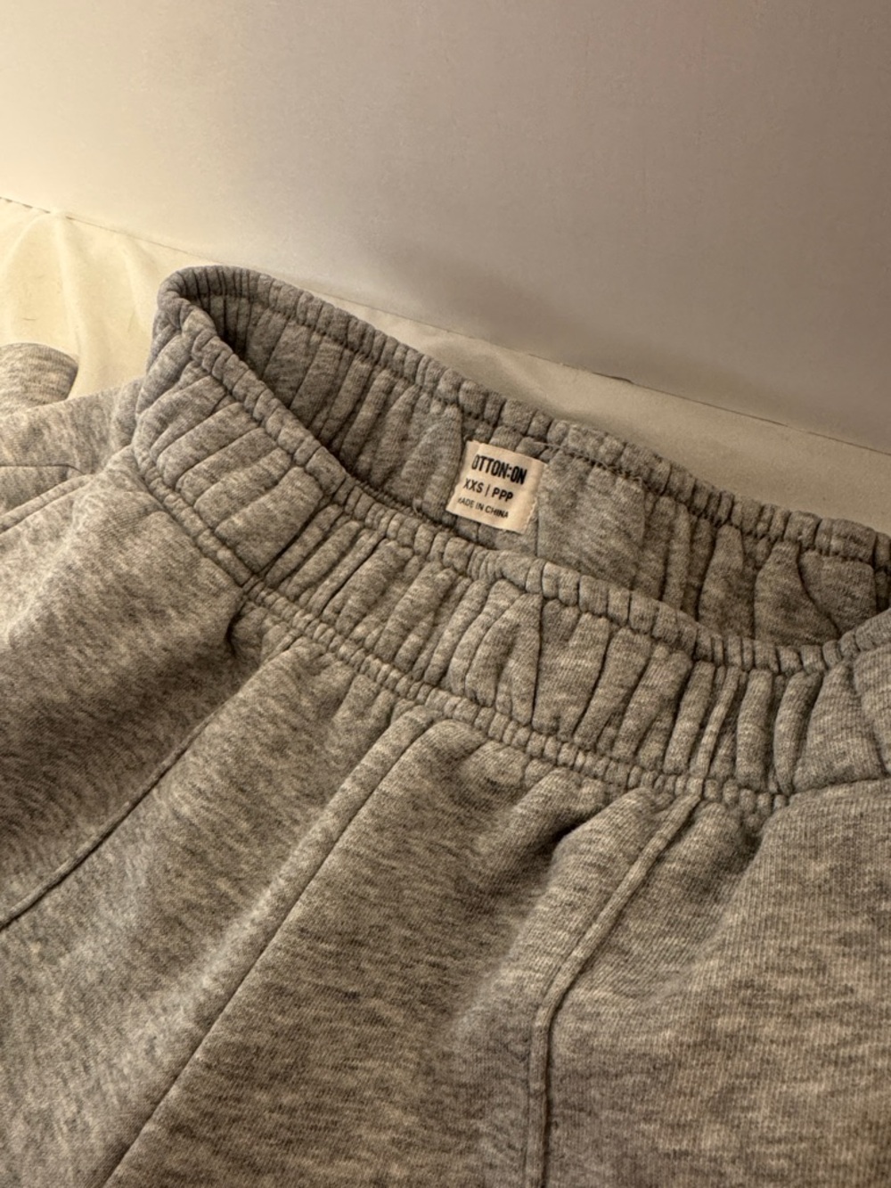 Cotton On Gray Straight-Leg Cargo Sweatpants - Picture 2 of 4
